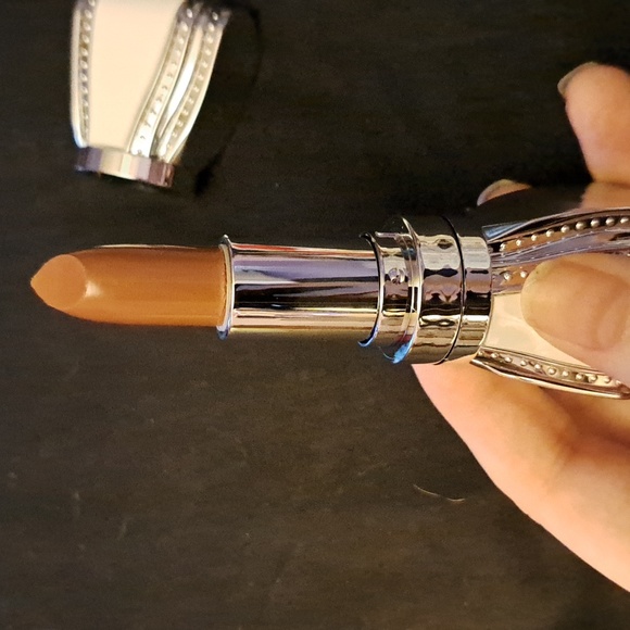 Beau babe Beauty lipstick - Picture 2 of 3